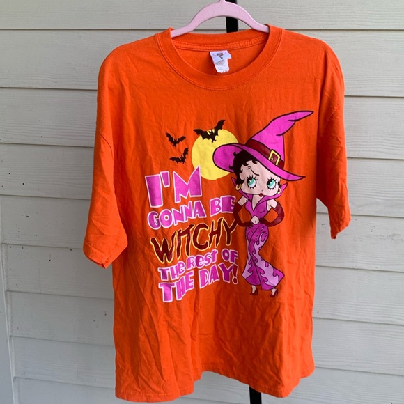 Vintage Tops - Vintage 2002 Betty boop “I’m gonna be witchy the rest of the day” tee shirt xl